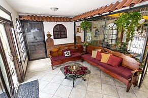 Hotel Amón Real