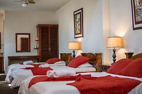 Hotel Amón Real