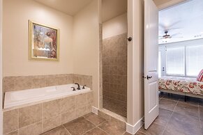 Red Rock & Turned Wood Escape