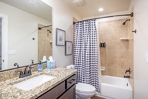 Red Rock & Turned Wood Escape