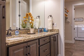 Red Rock & Turned Wood Escape