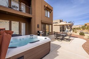 Red Rock & Turned Wood Escape