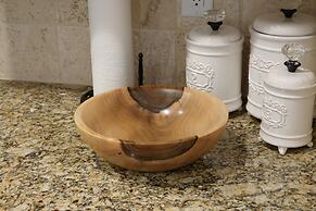 Red Rock & Turned Wood Escape