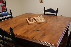 Red Rock & Turned Wood Escape