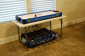 Red Rock & Turned Wood Escape