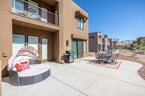 Red Rock & Turned Wood Escape