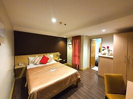 Festive Hotel Makati