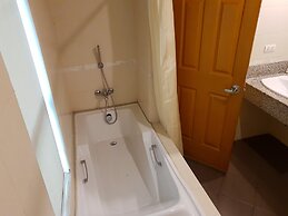 Festive Hotel Makati