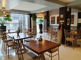 Festive Hotel Makati