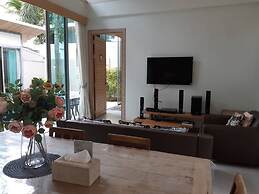 Areeca Mahogany Zone