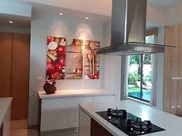 Areeca Mahogany Zone