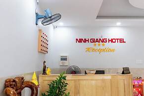 Ninh Giang Hotel