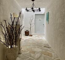 Gallery Hara & Guest House