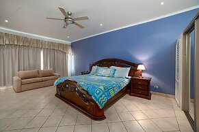 Stay in Tamarindo Condominiums