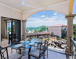 Stay in Tamarindo Condominiums