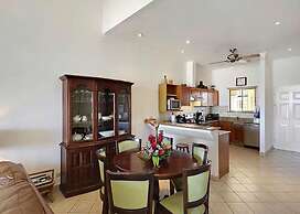 Stay in Tamarindo Condominiums