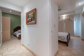 Stay in Tamarindo Condominiums