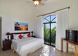 Stay in Tamarindo Condominiums