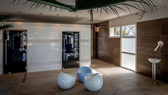 M&V Resort