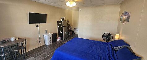 Sebastian Gardens Inn & Suites