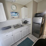 Sebastian Gardens Inn & Suites