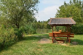 Antal-tavi Fogadó és Horgászparadicsom