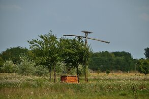 Antal-tavi Fogadó és Horgászparadicsom