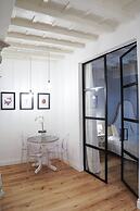 Art Apartment Black & White