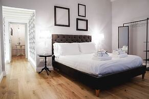 Art Apartment Black & White