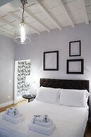 Art Apartment Black & White