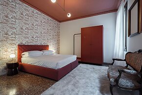 The Arsenal Large Apartment