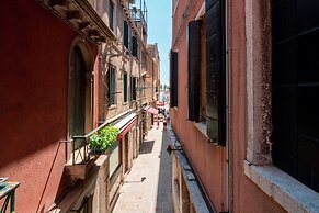 The Arsenal Large Apartment