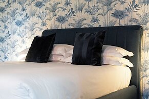 The Arsenal Large Apartment