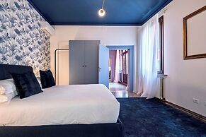 The Arsenal Large Apartment