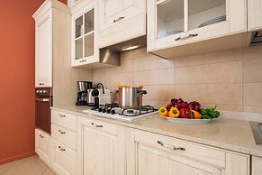 The Arsenal Large Apartment