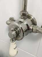 Lovely 2- Bed Apartment in Hawick