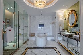 Yungang Jianguo Hotel