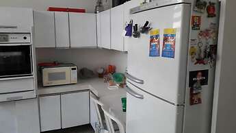 Outstanding Master Double Bedrooms Up to 05 People in a Nice Location