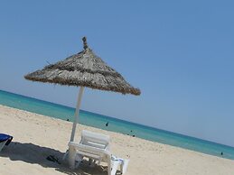 Cosy Flat for Your Honeymoon