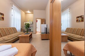 Room in Guest Room - Valensija - Studio Apartment