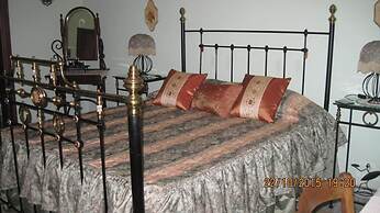 Room-merzuq House - Deluxe Double Room w