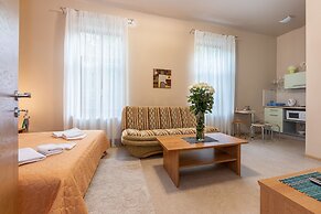Valensija Studio Apartment Hotel