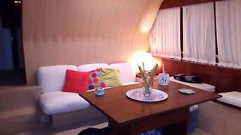 Akhir Cruise Charter