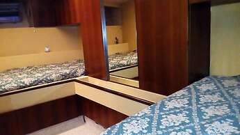 Akhir Cruise Charter