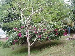 Nimohs' Holiday Home Mccarthy Hill Accra-ghana With Acs