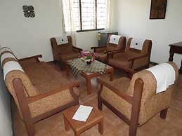 Nimohs' Holiday Home Mccarthy Hill Accra-ghana With Acs