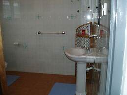 Nimohs' Holiday Home Mccarthy Hill Accra-ghana With Acs