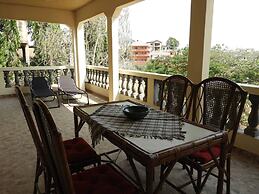 Nimohs' Holiday Home Mccarthy Hill Accra-ghana With Acs