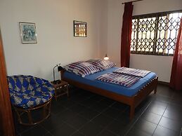 Nimohs' Holiday Home Mccarthy Hill Accra-ghana With Acs