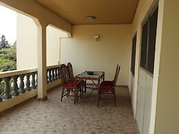 Nimohs' Holiday Home Mccarthy Hill Accra-ghana With Acs